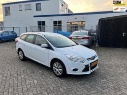 Wit Gebruikt 2013 Ford Focus Stationwagen | € 1.750 (Super prijs)