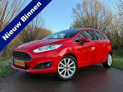 Rood Gebruikt 2015 Ford Fiesta Titanium Hatchback | € 8.888 (Eerlijke prijs)