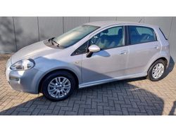 Grijs Gebruikt 2015 Fiat Punto Street Hatchback | € 6.450 (Eerlijke prijs)
