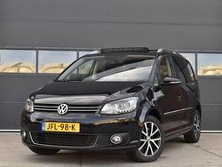 Zwart Gebruikt 2012 VW Touran Highline MPV | € 14.950