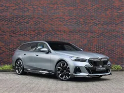 Grijs, metallic lak Gebruikt 2025 BMW 530 M Performance Stationwagen | € 86.950
