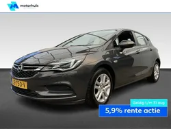 Grijs Gebruikt 2016 Opel Astra Edition Hatchback | € 12.295 (Eerlijke prijs)