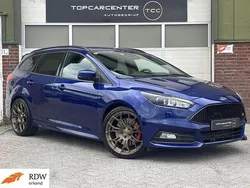 Blauw Gebruikt 2015 Ford Focus ST Stationwagen | € 13.999 (Goede deal)