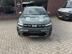 Groen Gebruikt 2024 Dacia Duster Extreme SUV | € 30.750