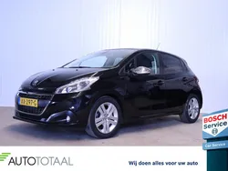 Zwart, metallic lak Gebruikt 2019 Peugeot 208 Signature Sky Hatchback | € 9.850 (Goede deal)