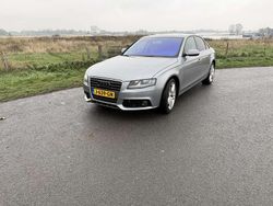 Grijs Gebruikt 2009 Audi A4 Sedan | € 7.000 (Eerlijke prijs)