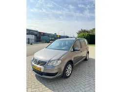 Grijs Gebruikt 2010 VW Touran MPV | € 4.499 (Goede deal)