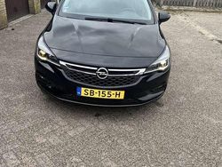 Zwart Gebruikt 2018 Opel Astra Business Hatchback | € 13.999