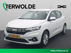 Wit Gebruikt 2024 Dacia Sandero Expression Hatchback | € 16.945 (Super prijs)