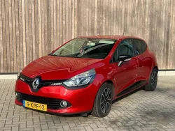 Rood Gebruikt 2013 Renault Clio IV Collection Hatchback | € 4.250 (Iets duurder)