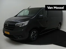 Zwart Gebruikt 2024 Renault Trafic Van | € 42.940