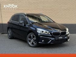 Zwart Gebruikt 2018 BMW 218 Sport Line Stationwagen | € 16.995 (Eerlijke prijs)
