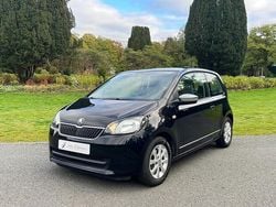 Zwart Gebruikt 2015 Skoda Citigo Hatchback | € 4.490 (Goede deal)