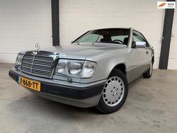 Grijs Gebruikt 1989 Mercedes 230 Coupé | € 8.950