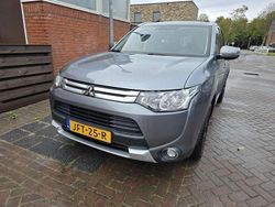 Grijs Gebruikt 2015 Mitsubishi Outlander SUV | € 8.950 (Super prijs)