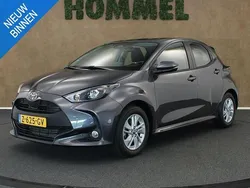 Grijs Gebruikt 2024 Toyota Yaris Active Hatchback | € 22.750 (Eerlijke prijs)