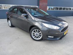 Grijs Gebruikt 2017 Ford Focus Stationwagen | € 5.950 (Eerlijke prijs)