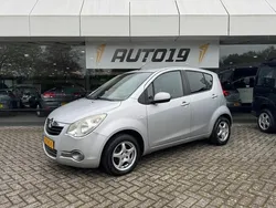 Grijs Gebruikt 2012 Opel Agila Edition Hatchback | € 4.419 (Eerlijke prijs)