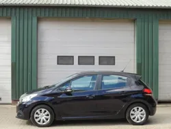 Blauw Gebruikt 2016 Peugeot 208 Hatchback | € 6.250 (Eerlijke prijs)