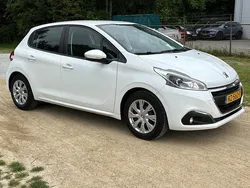 Wit Gebruikt 2018 Peugeot 208 Premium Hatchback | € 7.344 (Goede deal)