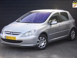 Grijs Gebruikt 2005 Peugeot 307 Premium Hatchback | € 2.400 (Eerlijke prijs)