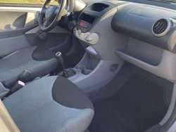 Grijs Gebruikt 2006 Toyota Yaris Verso Sol MPV | € 1.550 (Goede deal)