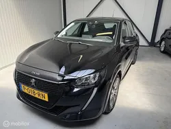 Zwart Gebruikt 2022 Peugeot e-208 Active Hatchback | € 15.250 (Goede deal)