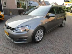 Grijs, metallic lak Gebruikt 2016 VW Golf VII Comfortline Stationwagen | € 5.950 (Iets duurder)