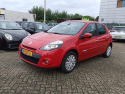 Rood Gebruikt 2012 Renault Clio R.S. Hatchback | € 5.450 (Eerlijke prijs)