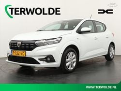 Wit Gebruikt 2022 Dacia Sandero Comfort Hatchback | € 10.945 (Super prijs)