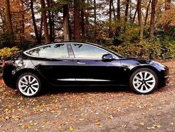 Gebruikt 2019 Tesla Model 3 Sedan | € 16.500 (Eerlijke prijs)
