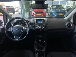 Zwart Gebruikt 2015 Ford Fiesta Titanium Hatchback | € 5.500