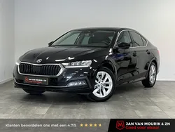 Zwart Gebruikt 2021 Skoda Octavia Business Line Hatchback | € 19.695 (Eerlijke prijs)
