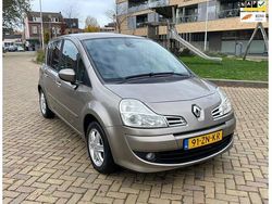 Beige (metallic) Gebruikt 2008 Renault Grand Modus Dynamique MPV | € 2.350 (Eerlijke prijs)