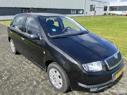Zwart Gebruikt 2003 Skoda Fabia Ambiente Hatchback | € 2.749 (Iets duurder)