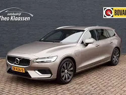 Grijs, metallic lak Gebruikt 2019 Volvo V60 Inscription Stationwagen | € 31.950 (Iets duurder)