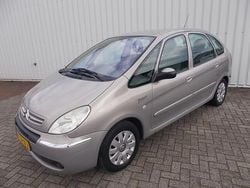 Grijs Gebruikt 2005 Citroën Xsara Picasso Exclusive MPV | € 1.995 (Iets duurder)