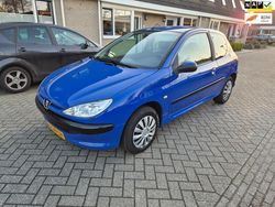Blauw Gebruikt 2006 Peugeot 206 Hatchback | € 1.550 (Eerlijke prijs)