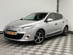 Grijs Gebruikt 2009 Renault Mégane III Authentique Hatchback | € 5.275