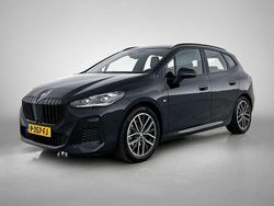 Zwart Gebruikt 2022 BMW 220 Active Tourer Comfort Edition MPV | € 29.895