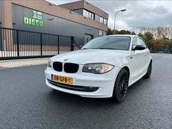 Wit Gebruikt 2008 BMW 118 Hatchback | € 2.000 (Goede deal)
