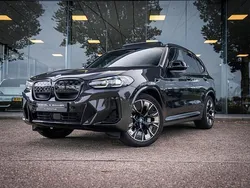 Grijs Gebruikt 2023 BMW iX3 Executive SUV | € 47.500 (Eerlijke prijs)