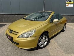 Geel Gebruikt 2004 Peugeot 307 CC Cabriolet | € 1.750 (Goede deal)