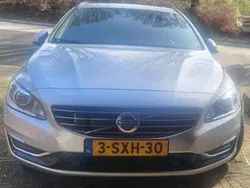 Zilver Gebruikt 2013 Volvo V60 Stationwagen | € 12.000 (Eerlijke prijs)