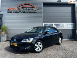 Zwart, metallic lak Gebruikt 2012 VW Jetta Trendline Sedan | € 3.999 (Goede deal)