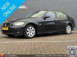 Zwart Gebruikt 2006 BMW 318 Sedan | € 1.750 (Eerlijke prijs)