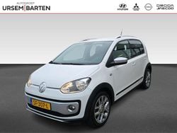 Wit Gebruikt 2014 VW cross up! Hatchback | € 6.730 (Eerlijke prijs)