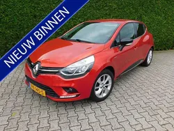 Rood Gebruikt 2017 Renault Clio IV LIMITED Hatchback | € 7.950 (Eerlijke prijs)