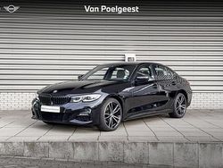 Zwart Gebruikt 2021 BMW 320 Executive Sedan | € 32.900 (Eerlijke prijs)