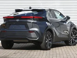 Grijs Nieuw 2024 Toyota C-HR Team SUV | € 36.785 (Eerlijke prijs)